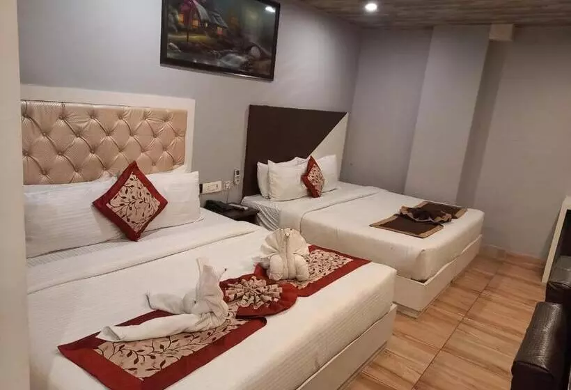 Hotel Pinnacle
