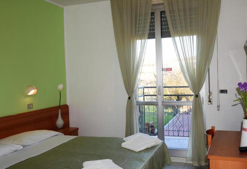 ホテル Ristorante Da Marco