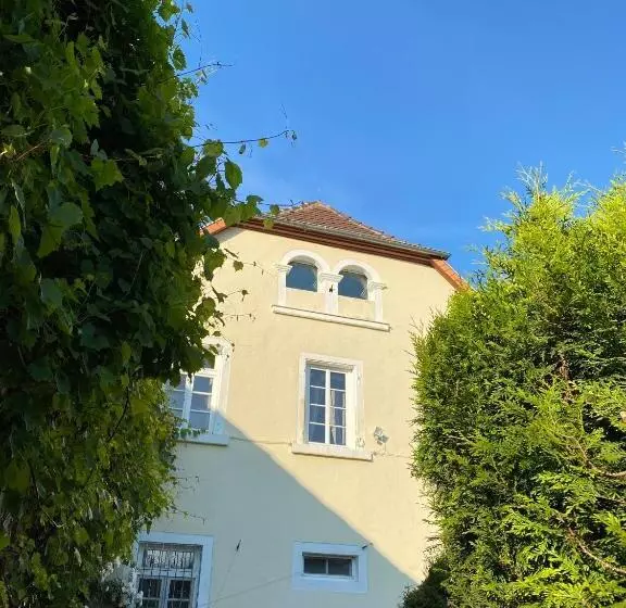 Hotelli Schloss Hainfeld