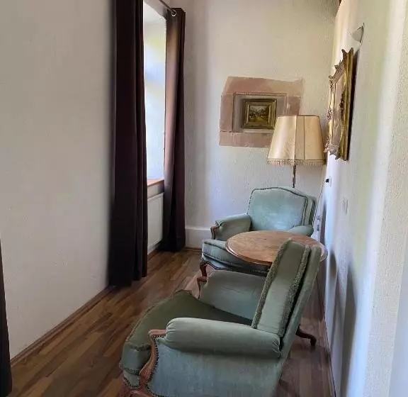 Hotelli Schloss Hainfeld