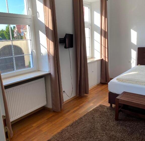 בית מלון כפרי Schloss Hainfeld