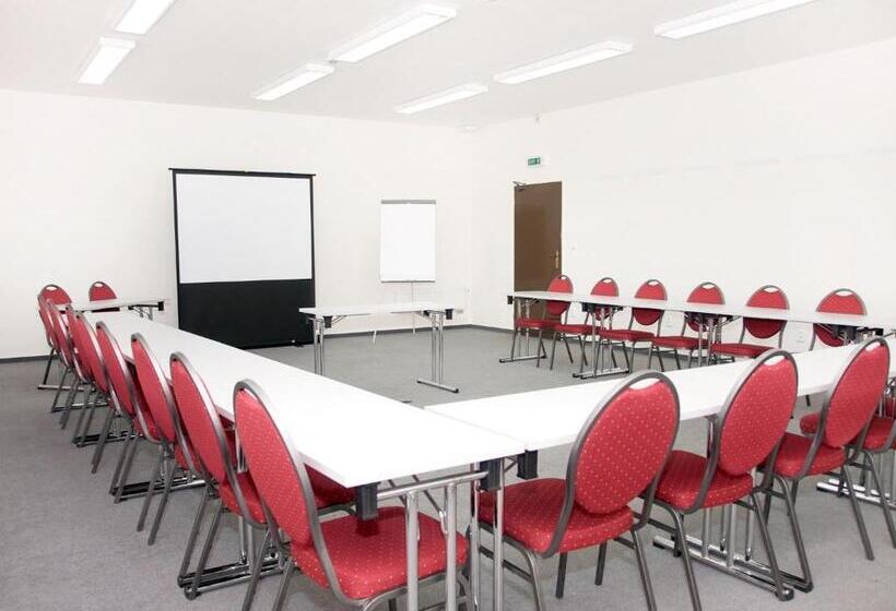 酒店 Vinař Kurdějov