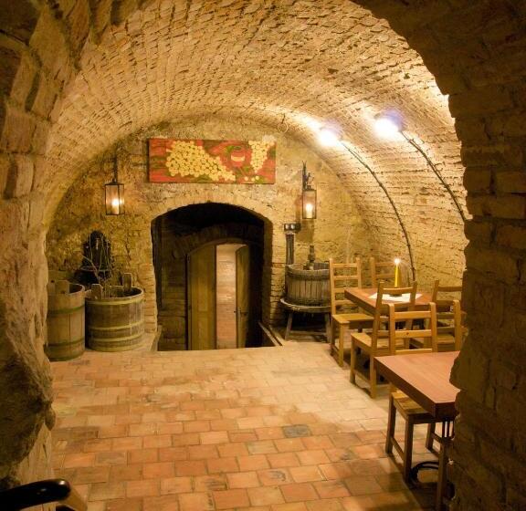 酒店 Vinař Kurdějov