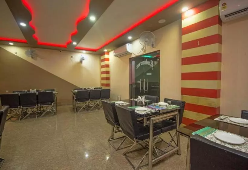 Oyo Flagship Hotel Ghakhel