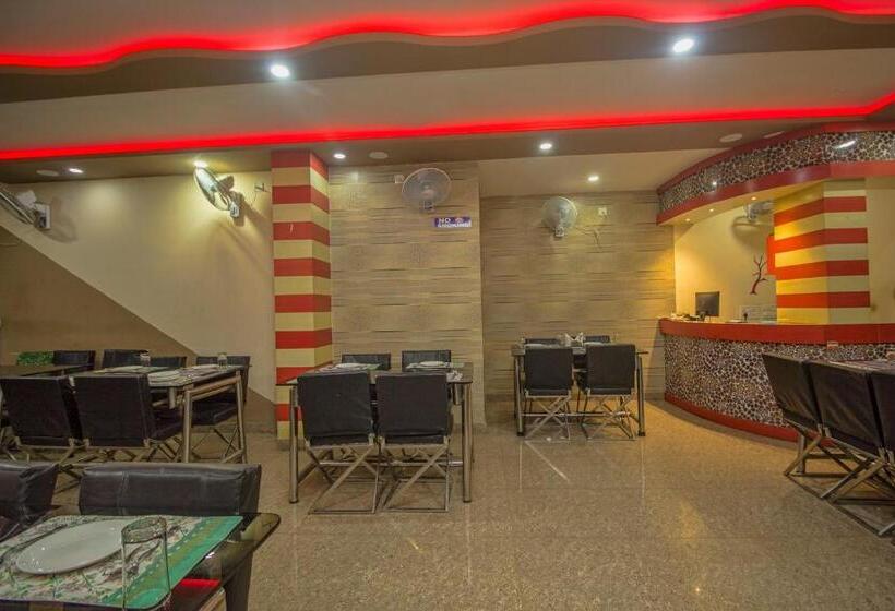 Oyo Flagship Hotel Ghakhel