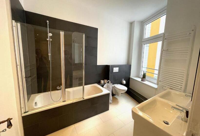 Park Lane Business Apartment