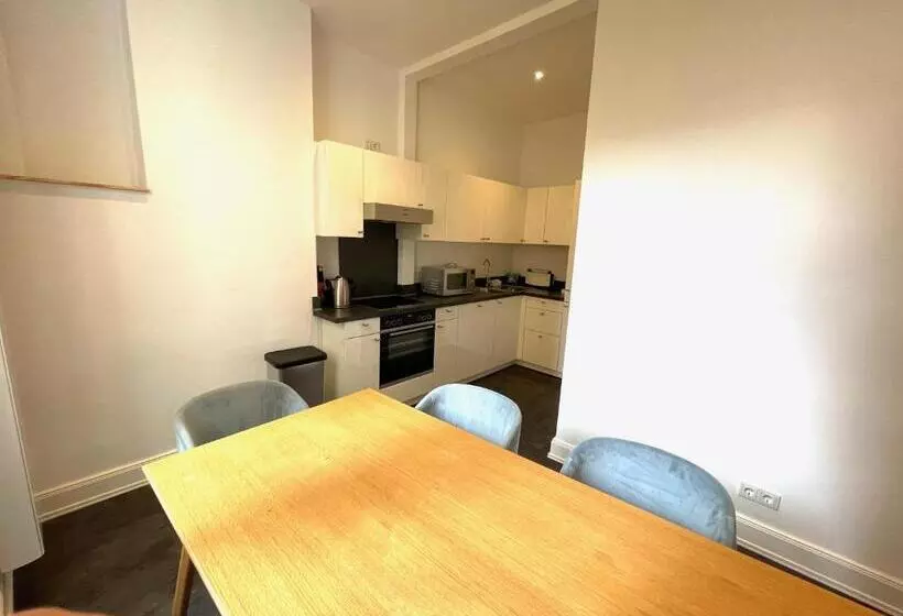 Park Lane Business Apartment