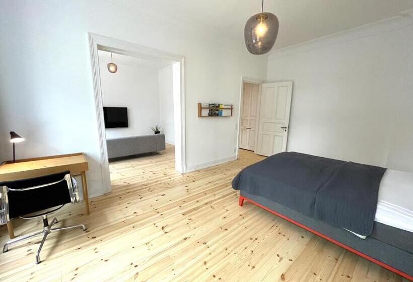 Park Lane Business Apartment