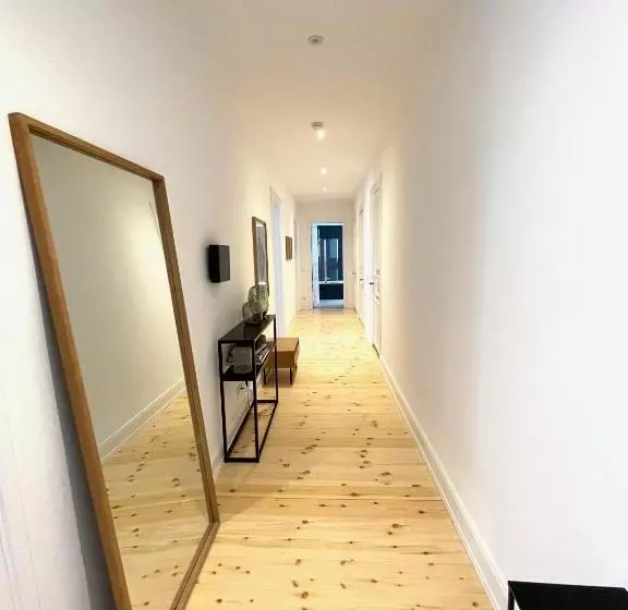 Park Lane Business Apartment