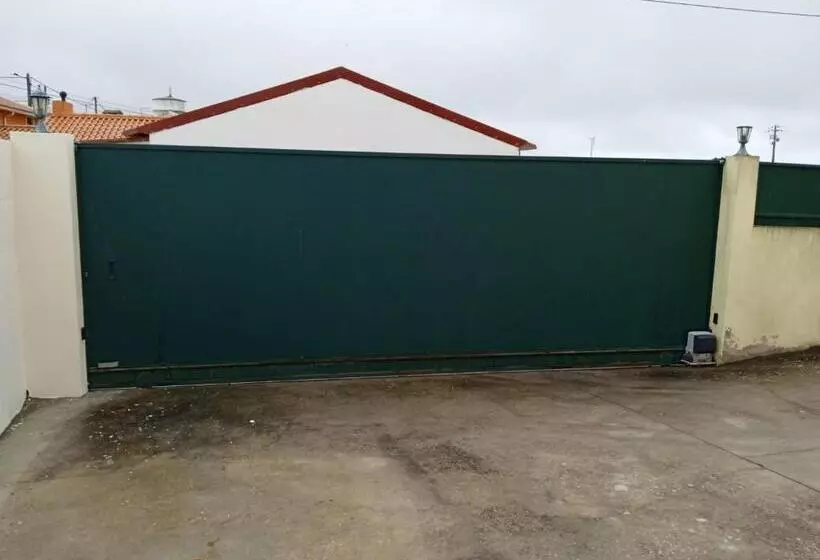 ペンション Alcôa House