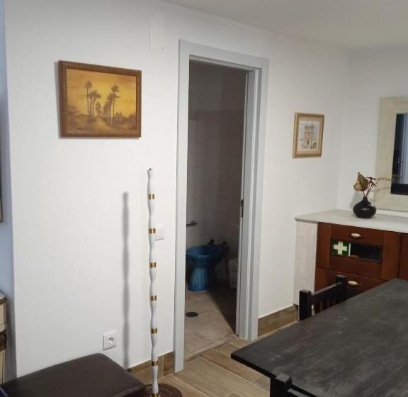 Пансион Alcôa House