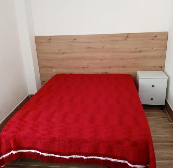 Пансион Alcôa House