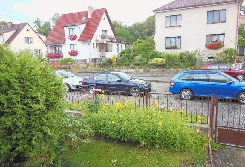 Majatalo Apartmán V Suterénu