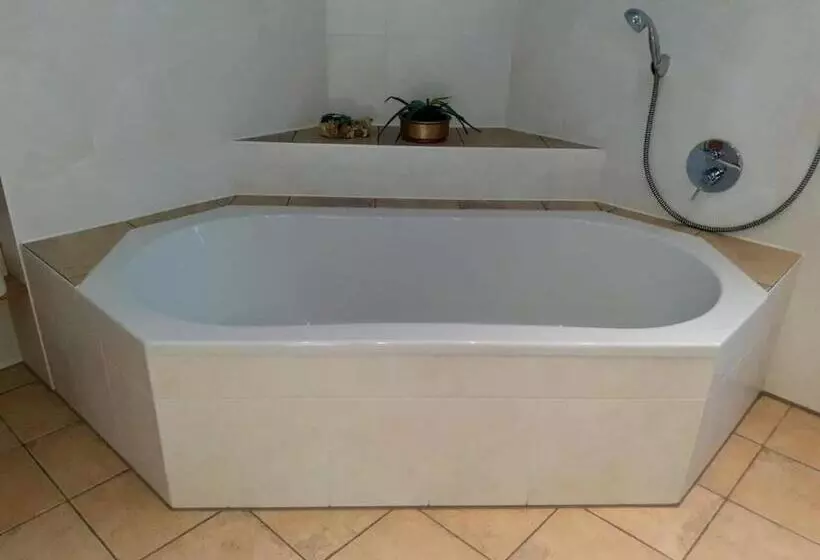 Majatalo Gästehaus Zum Gesundheitszentrum Matz