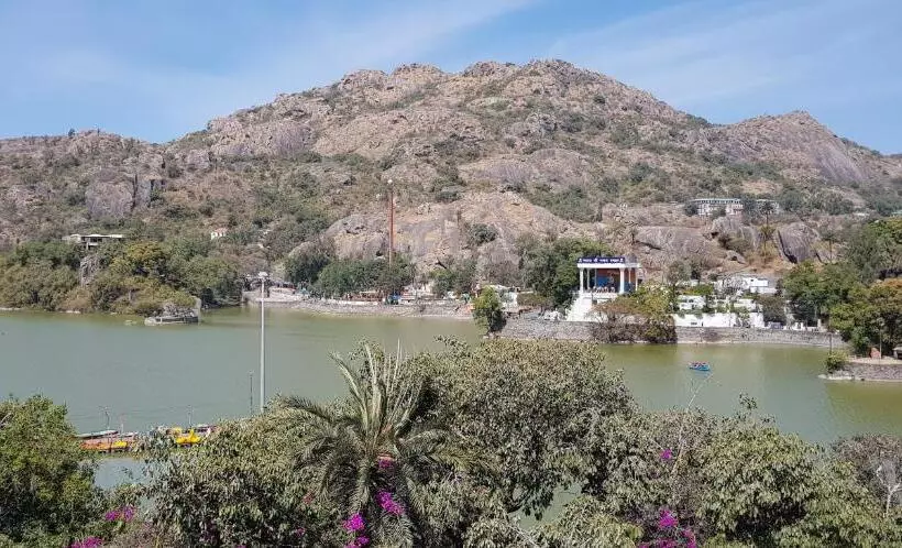 Majatalo Lavish Rooms With Amazing Views Of Nakki Lake