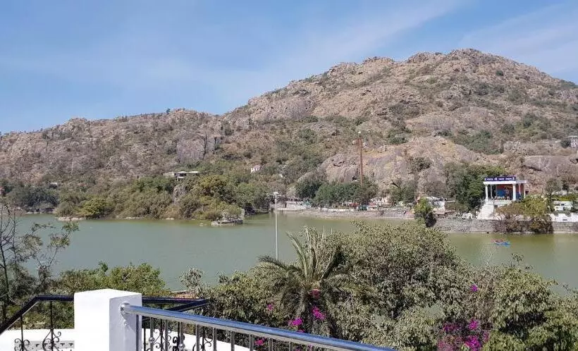 Majatalo Lavish Rooms With Amazing Views Of Nakki Lake