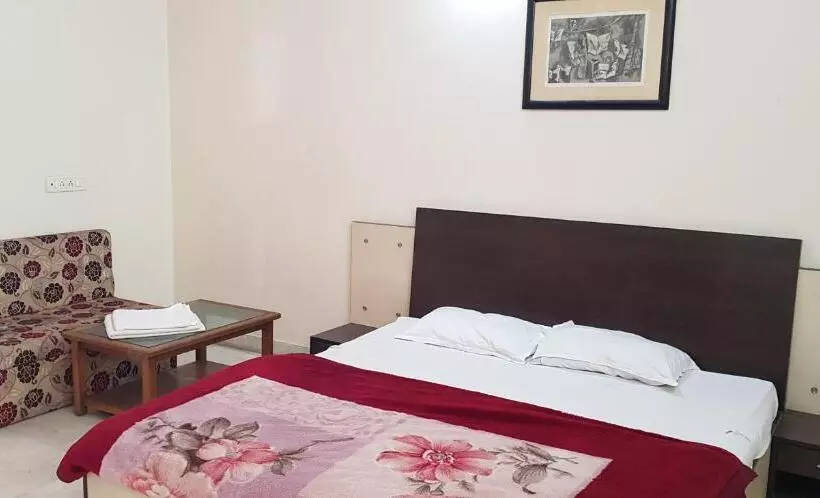 Majatalo Lavish Rooms With Amazing Views Of Nakki Lake