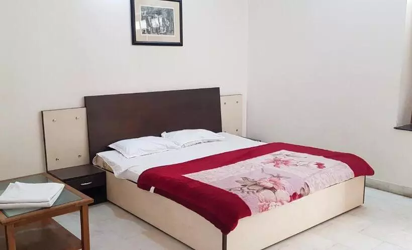 Majatalo Lavish Rooms With Amazing Views Of Nakki Lake