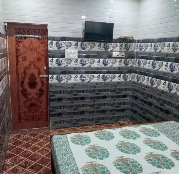 Majatalo Radha Krishna Guest House
