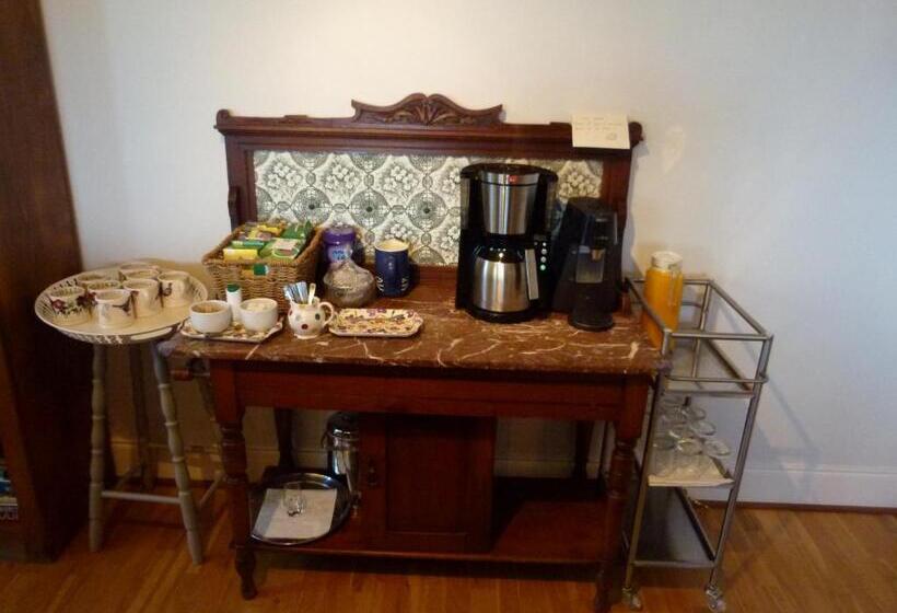 פנסיון Skye Picture House