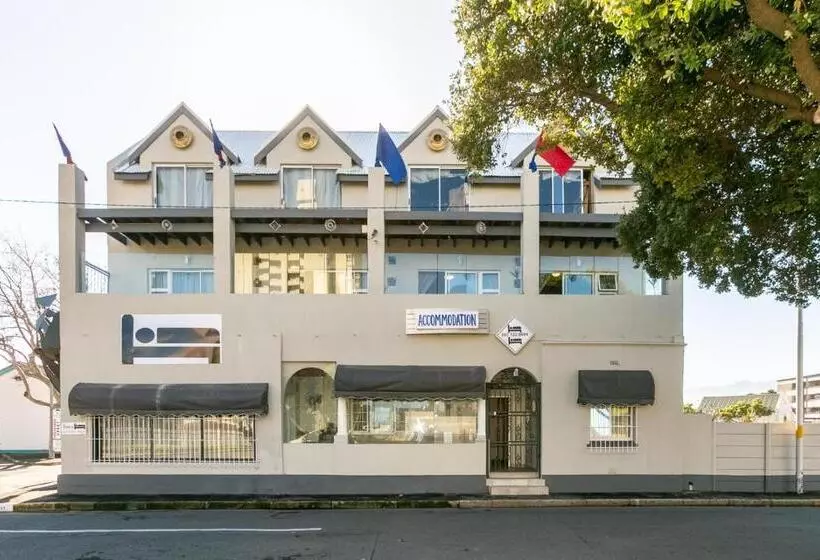 ペンション Strand Scouty`s Place   6 Sleeper Helderberg Ct