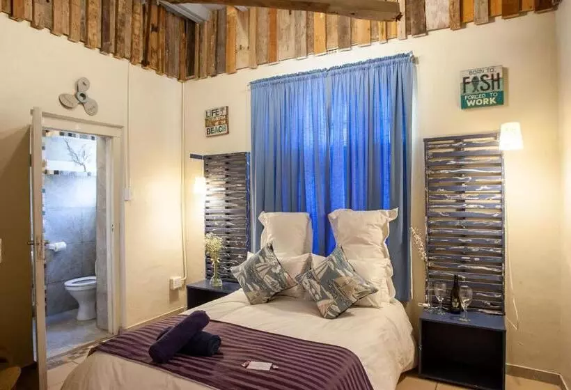 ペンション Strand Scouty`s Place   6 Sleeper Helderberg Ct