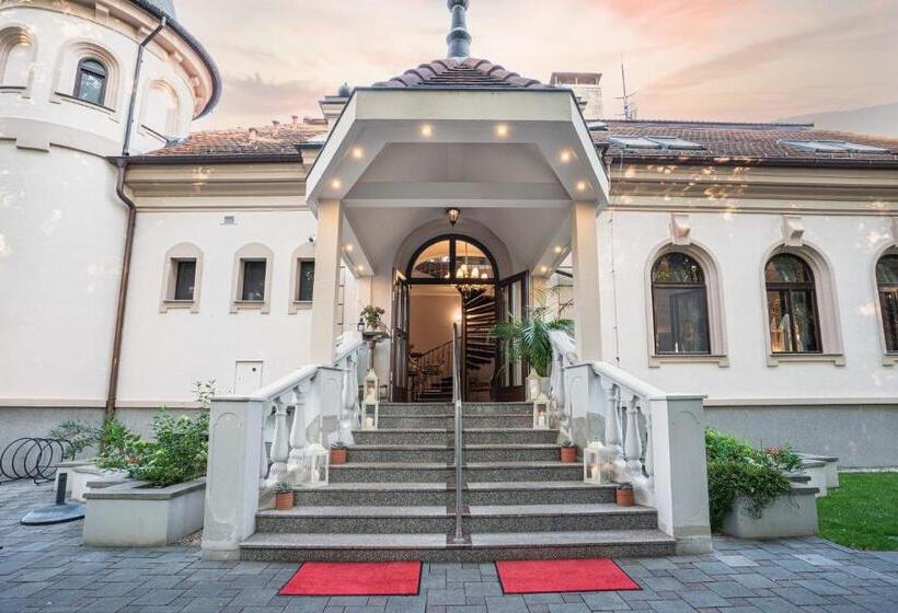 بنسيون Villa Park