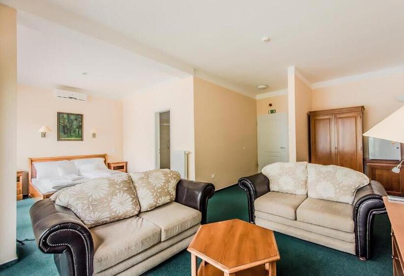 Sziget Hotel Veránka