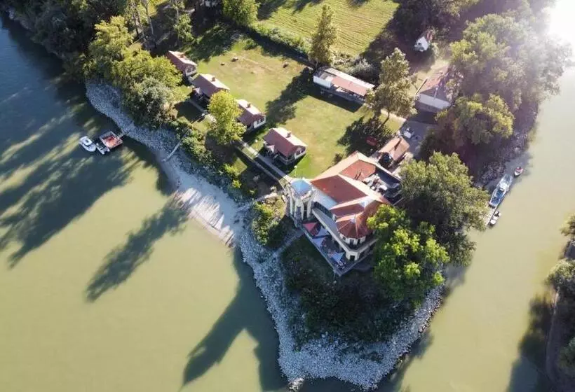 Sziget Hotel Veránka