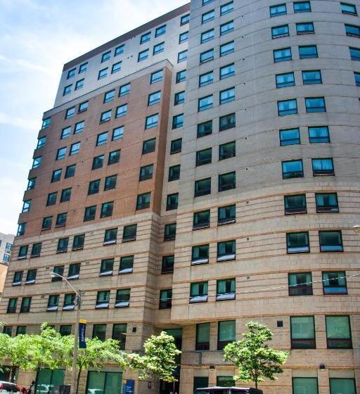 ユースホステル Toronto Metropolitan University  Pitman Hall Residence