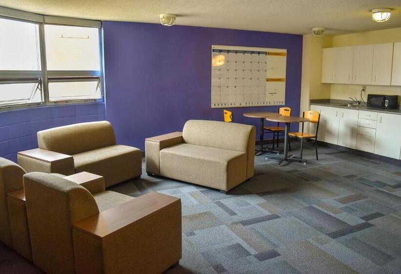 ユースホステル Toronto Metropolitan University  Pitman Hall Residence