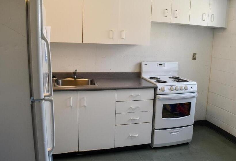 ユースホステル Toronto Metropolitan University  Pitman Hall Residence
