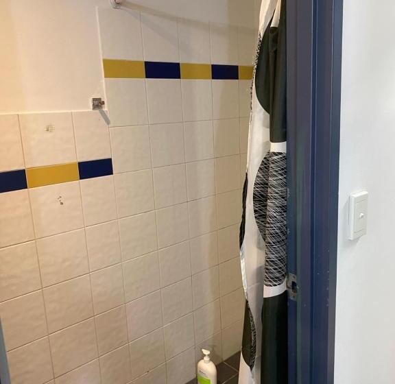 צימר Arrival Lodge Hostel Accommodation