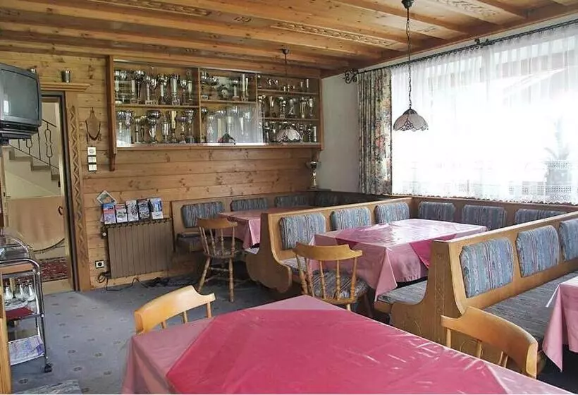 Aamiaismajoitus (B&B) Berghaus Maria