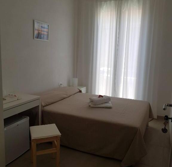 تختخواب و صبحانه La Casa Di Totò