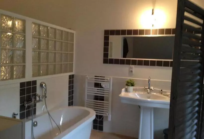 Aamiaismajoitus (B&B) Les Chambres D Hôtes Du Bois Joli