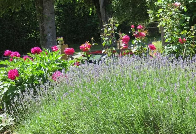 Aamiaismajoitus (B&B) Les Quatre Saisons