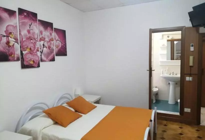 ホテル Albergo Ollolai