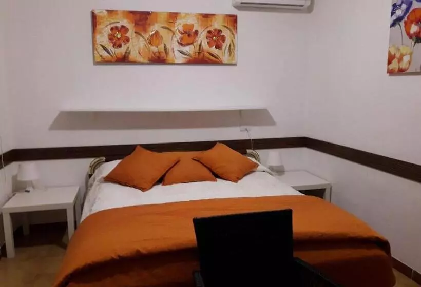 ホテル Albergo Ollolai