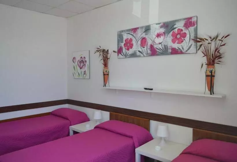 ホテル Albergo Ollolai