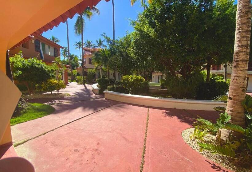 هتل Blue Mare Deluxe Bavaro Villas Beach Suites, Concierge Service & Spa