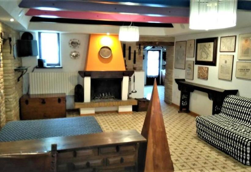 Отель Casale Barbagianni