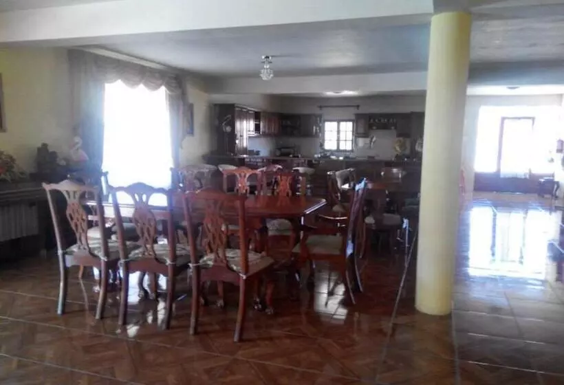 Hotelli La Casona