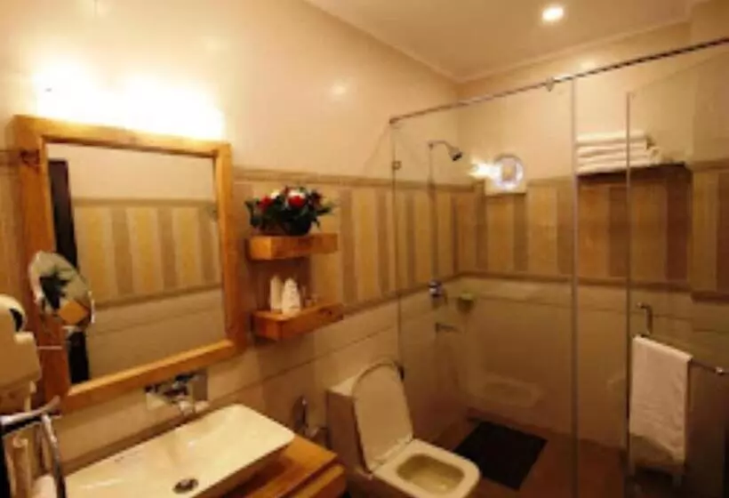 Hotelli The Oaktree House In Shimla