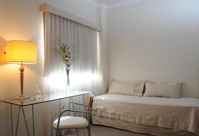 Parra Hotel & Suites