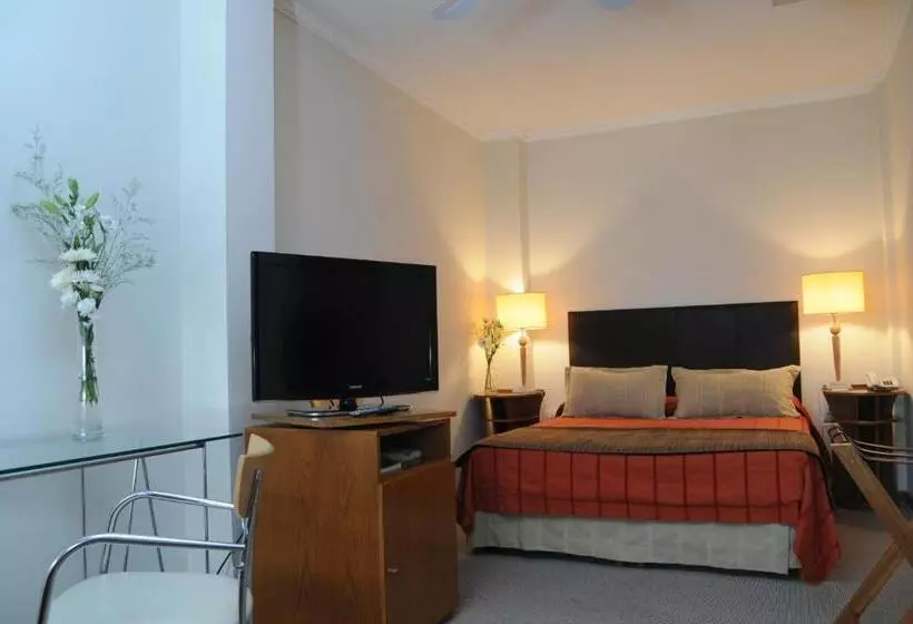 Parra Hotel & Suites