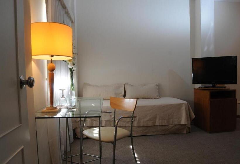 Parra Hotel & Suites