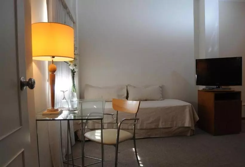 Parra Hotel & Suites