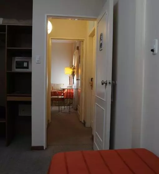 Parra Hotel & Suites