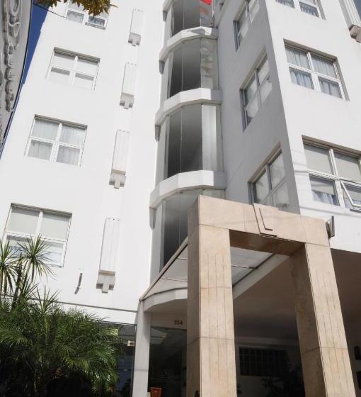 Parra Hotel & Suites